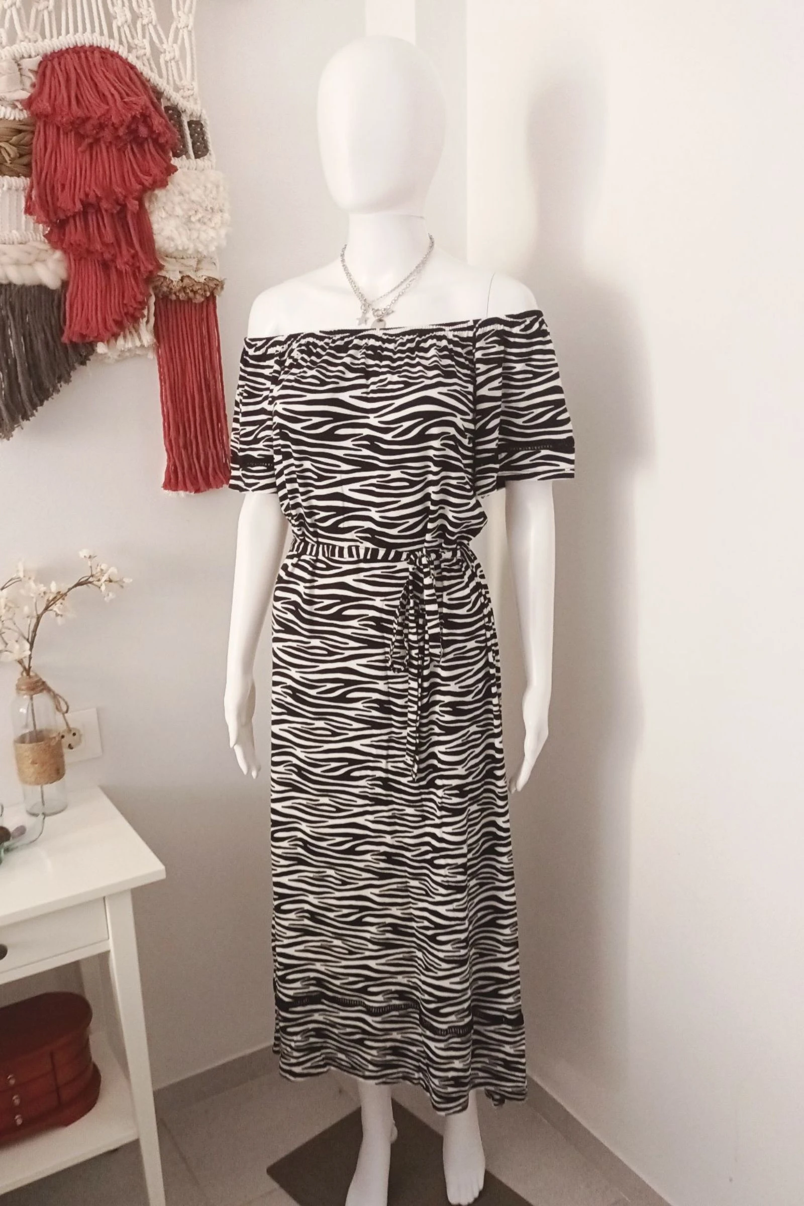 Vestido largo cebra George, hombros descubiertos T.S.